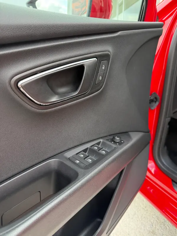 SEAT Leon 2.0 TDi FR S/S 4