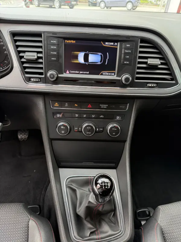 SEAT Leon 2.0 TDi FR S/S 6