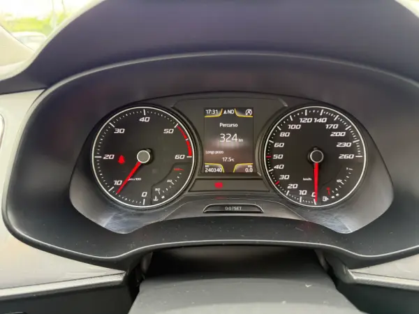 SEAT Leon 2.0 TDi FR S/S 7