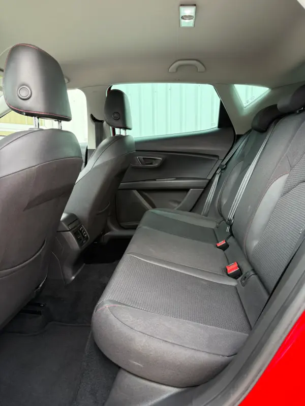 SEAT Leon 2.0 TDi FR S/S 8