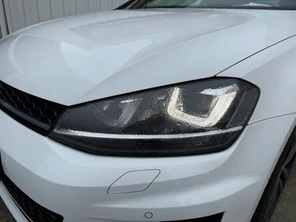 Volkswagen Golf 2.0 TDi GTD 3