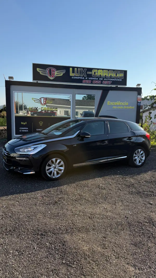 Citroen DS5 2.0 HDi Hybrid4 So Chic CMP6 1