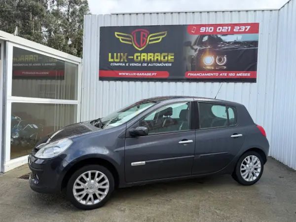 Renault Clio 1.2 16V Rip Curl 2