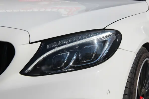 Mercedes-Benz C 220 d 4Matic Station 9G-TRONIC AMG Line 4