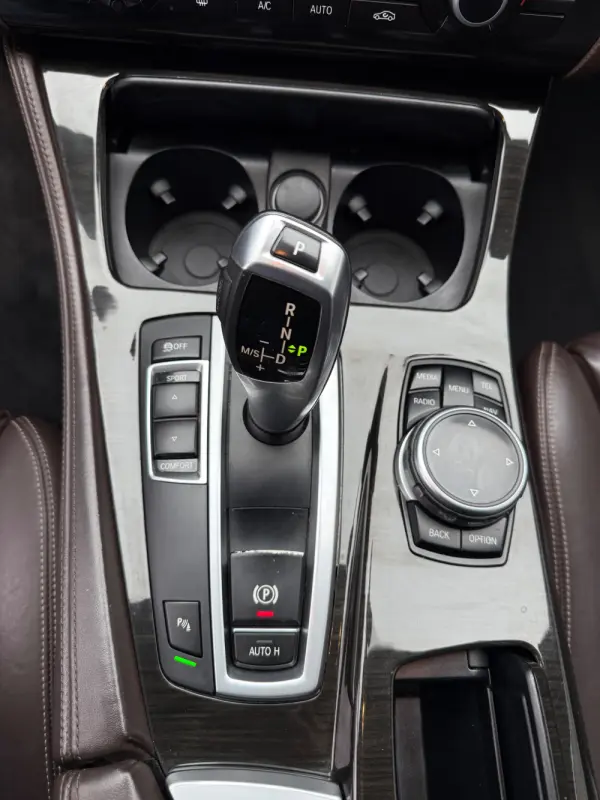 BMW 525 d Pack M Auto 12