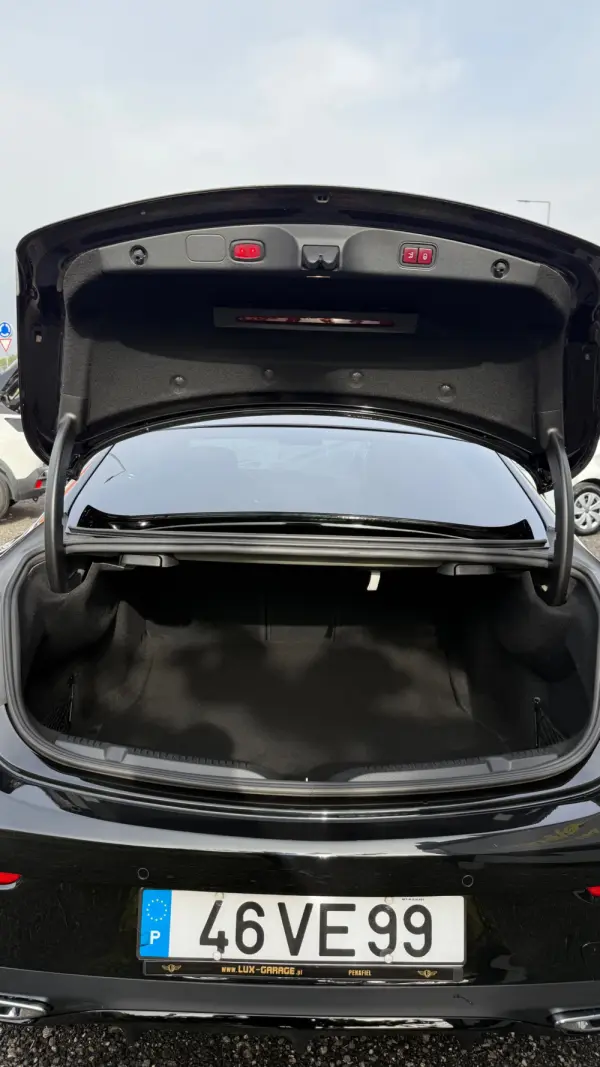 Mercedes-Benz E 220 d AMG Line 34