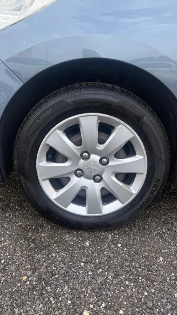 Peugeot 207 1.4 HDi Active 5