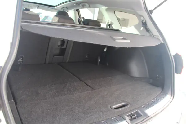 Nissan Qashqai +2 1.6 dCi Tekna Premium 18 360 14