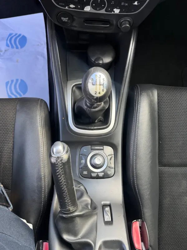 Renault Mégane Sport Tourer 1.5 dCi Dynamique S 10