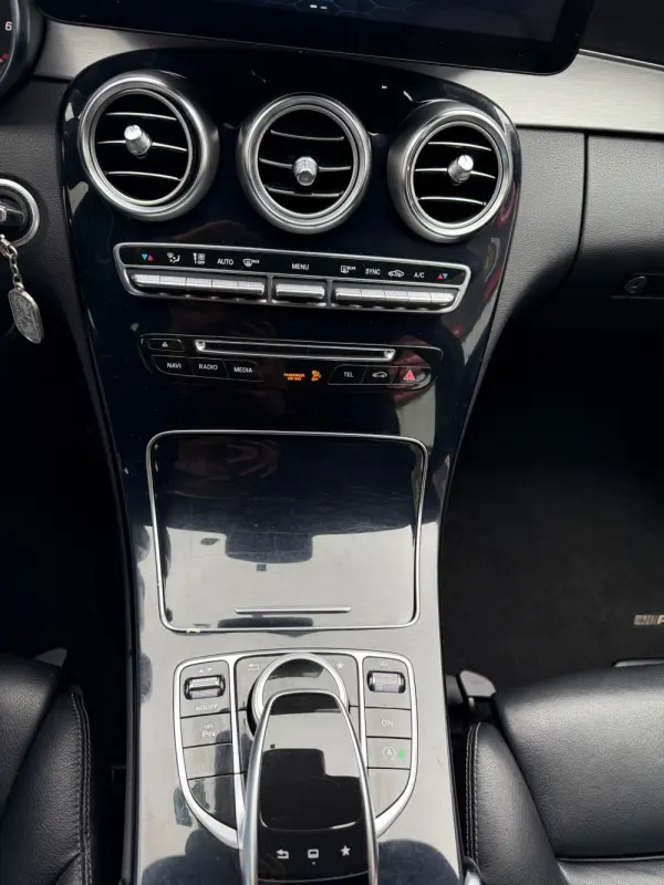 Mercedes-Benz C 220 d 4Matic Station 9G-TRONIC AMG Line 11