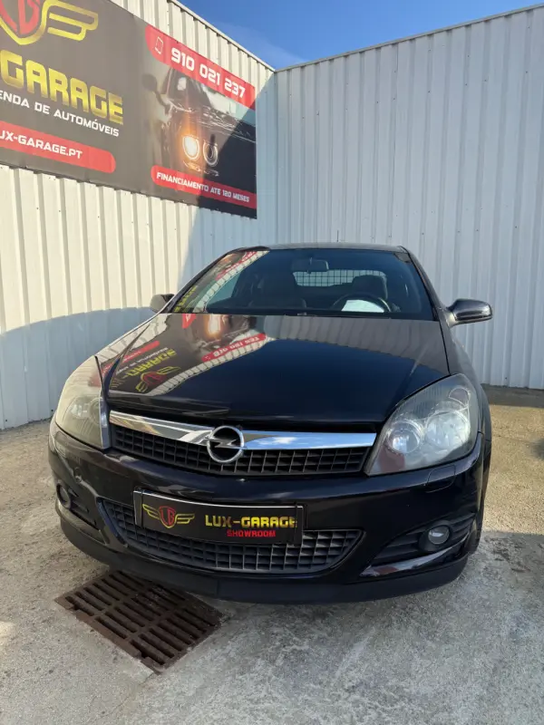 Opel Astra GTC 1.9 CDTI 2