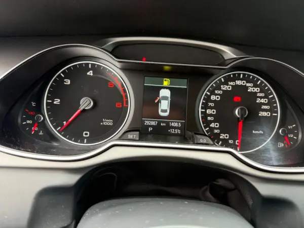 Audi A4 2.0 TDI multitronic Business Line 8