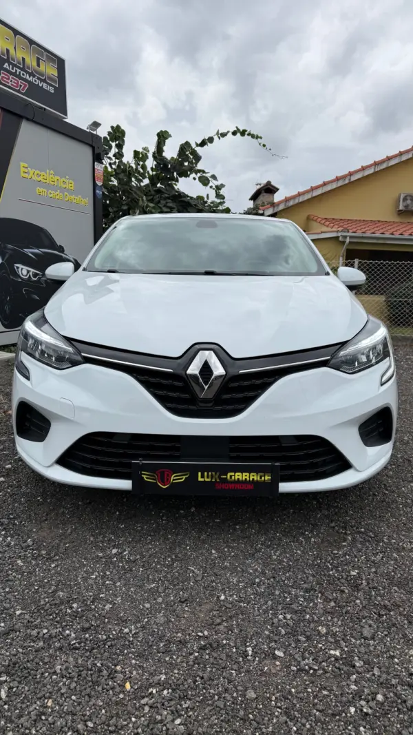 Renault Clio 1.5 Blue dCi Intens 5