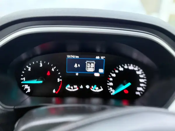 Ford Focus SW 1.5 TDCi EcoBlue Connected 16