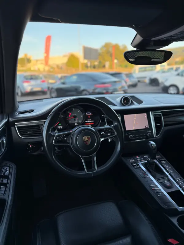 Porsche Macan S 20