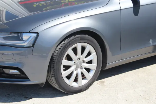 Audi A4 2.0 TDI multitronic Business Line 4