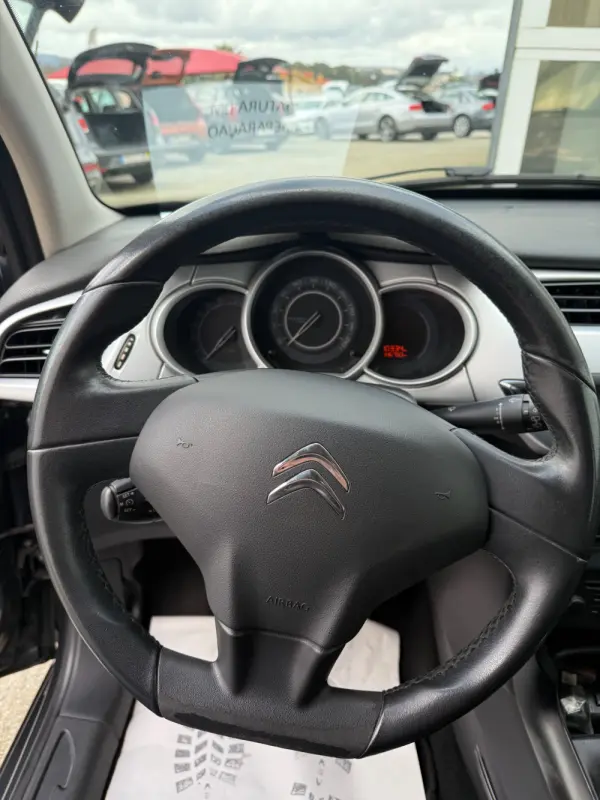 Citroën C3 1.2 VTi Attraction 5