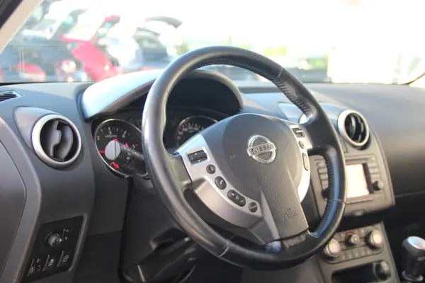 Nissan Qashqai +2 1.6 dCi Tekna Premium 18 360 5