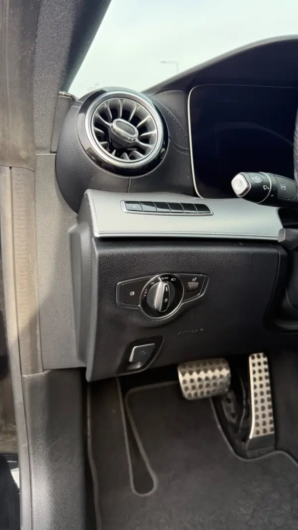 Mercedes-Benz E 220 d AMG Line 20