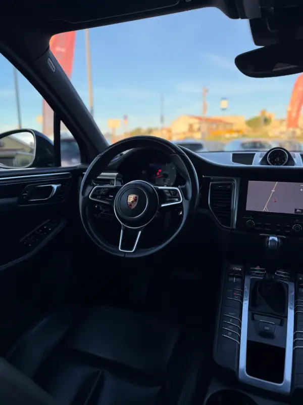 Porsche Macan S 21