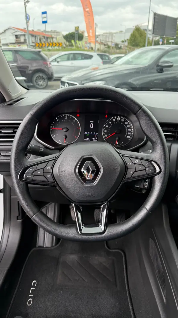 Renault Clio 1.5 Blue dCi Intens 13