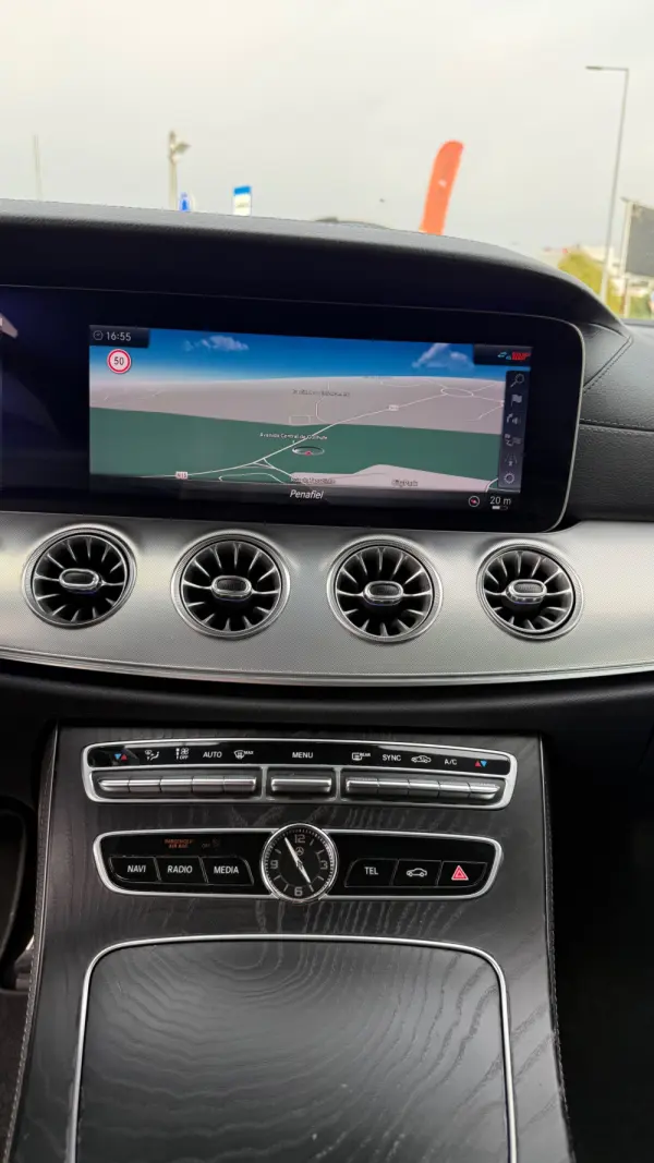 Mercedes-Benz E 220 d AMG Line 25