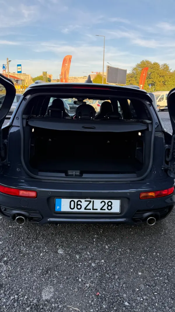 MINI Clubman Cooper SD Sport Edition Auto 37