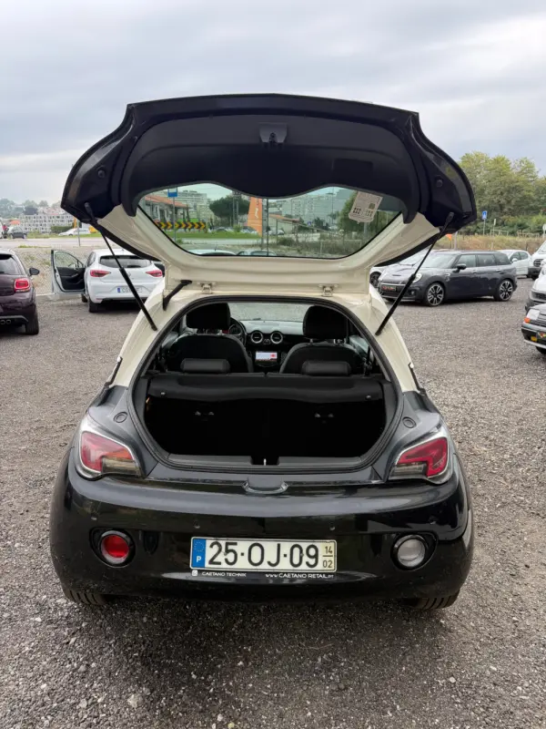 Opel Adam 1.2 Glam 11