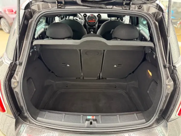 MINI Countryman Cooper SD ALL4 Auto 17