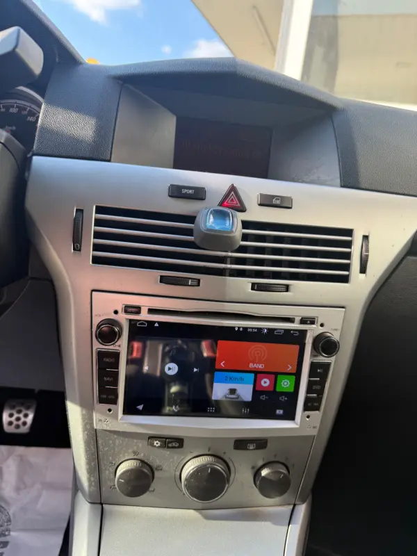 Opel Astra GTC 1.9 CDTI 7