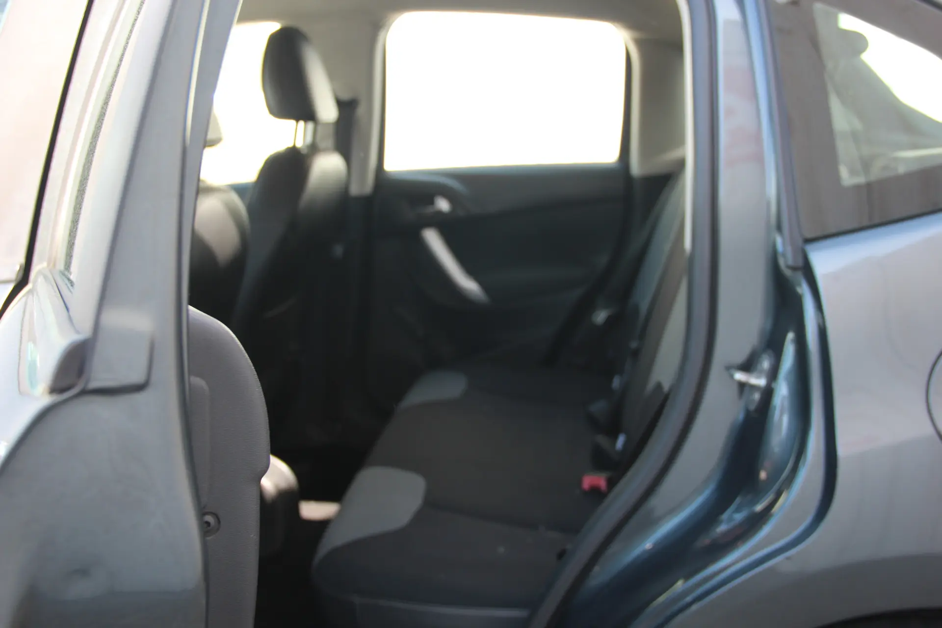 Citroën C3 1.2 VTi Attraction 6