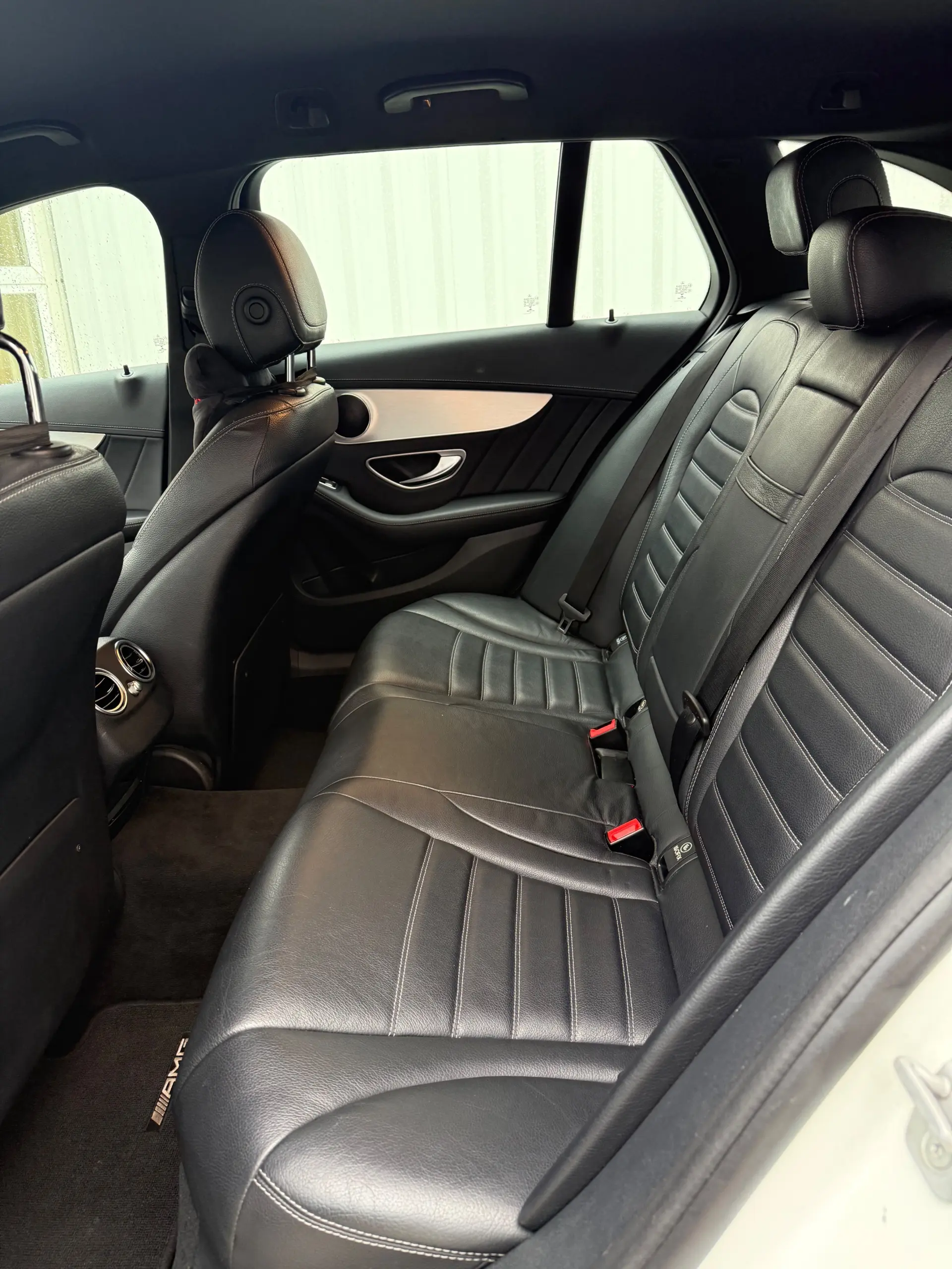 Mercedes-Benz C 220 d 4Matic Station 9G-TRONIC AMG Line 12