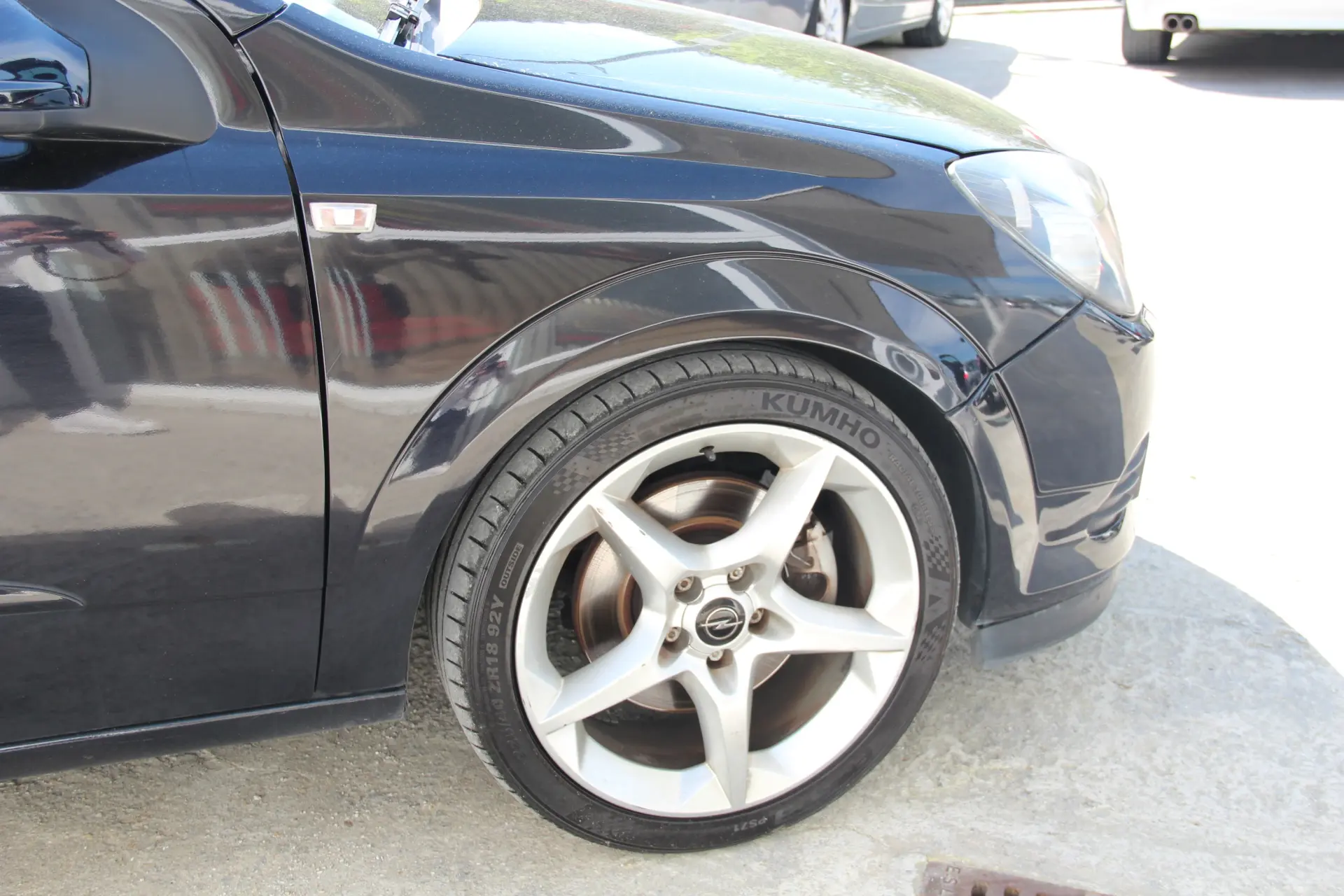 Opel Astra GTC 1.9 CDTI 4