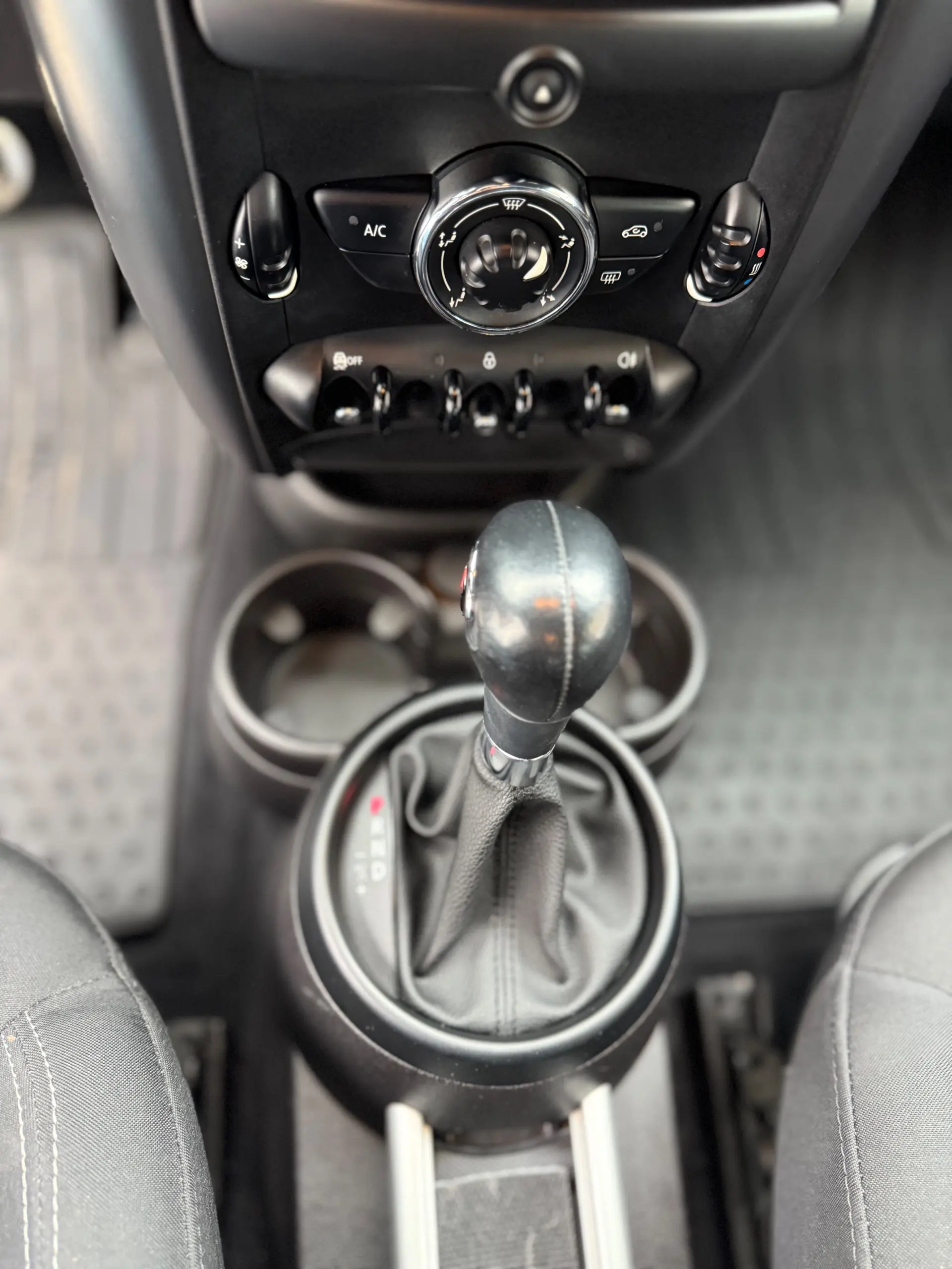 MINI Countryman Cooper SD ALL4 Auto 10