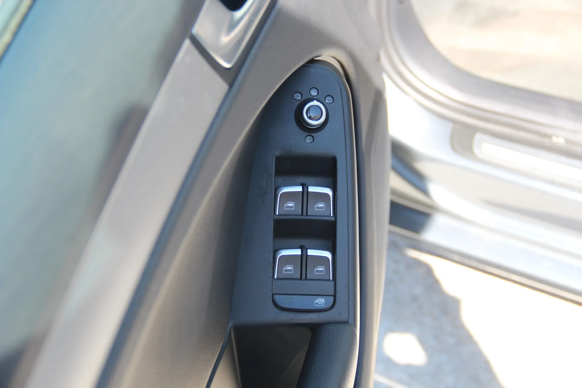 Audi A4 2.0 TDI multitronic Business Line 9