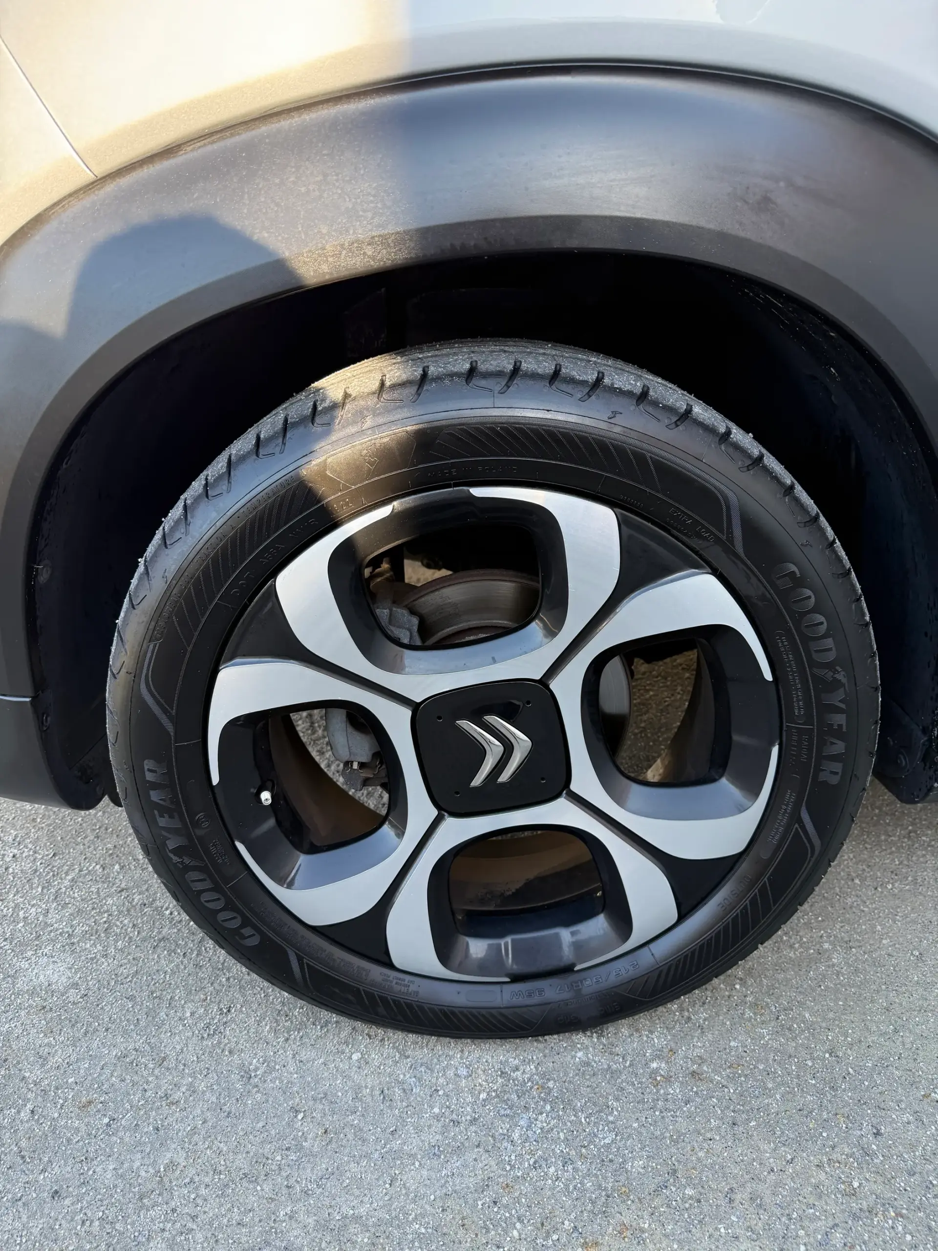 Citroën C3 Aircross 1.6 BlueHDi Shine S&S 4