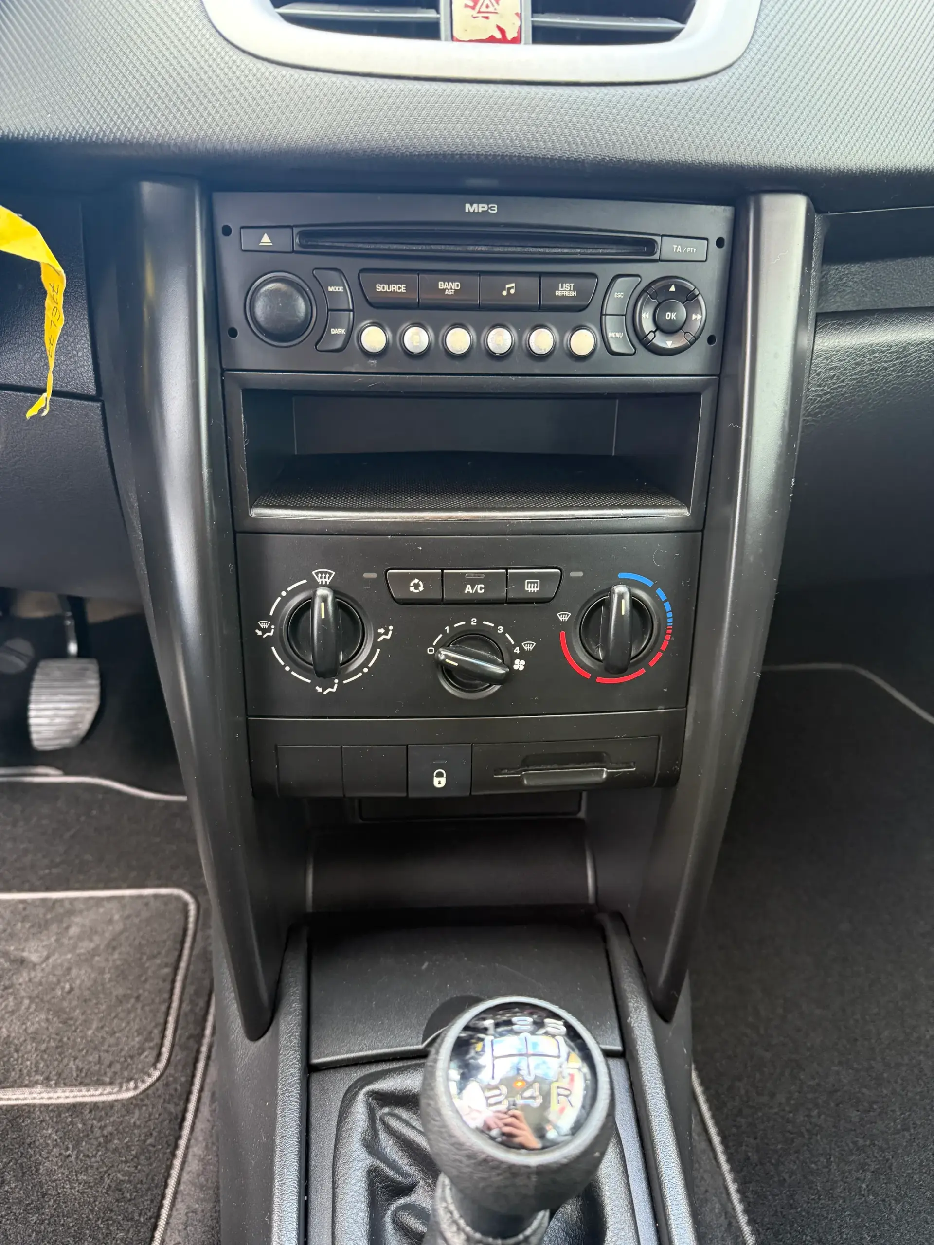 Peugeot 207 1.4 HDi Trendy 6