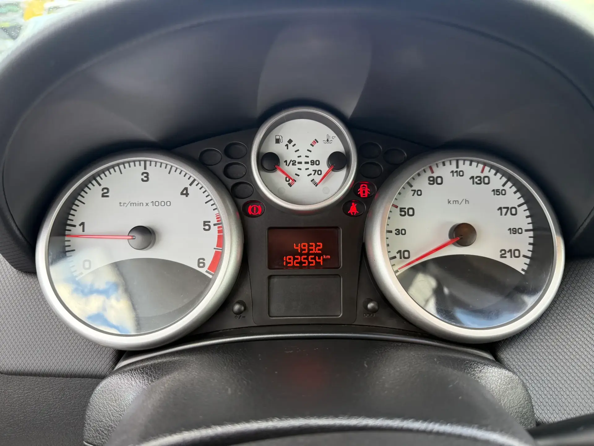 Peugeot 207 1.4 HDi Trendy 7