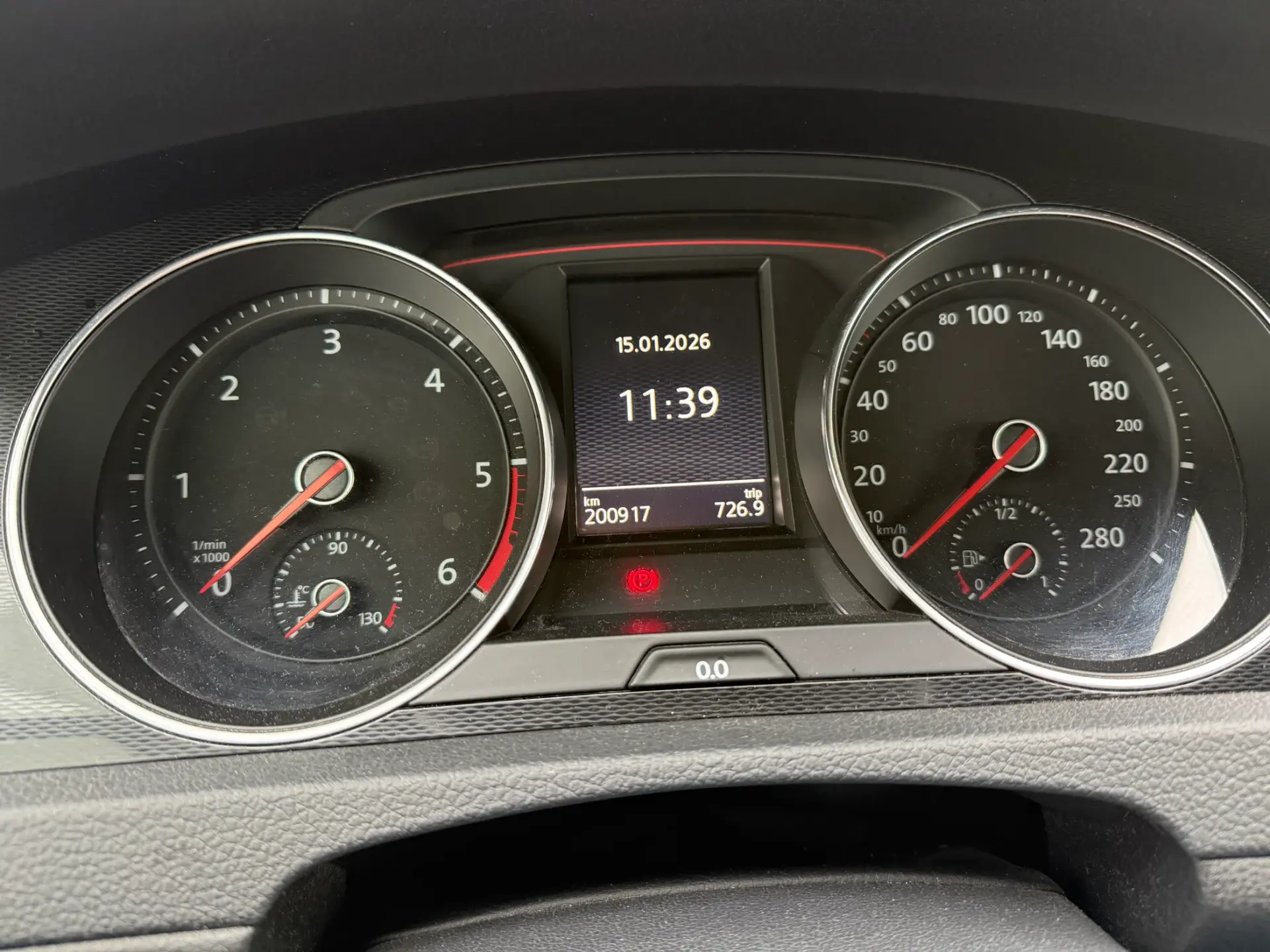 Volkswagen Golf 2.0 TDi GTD 11