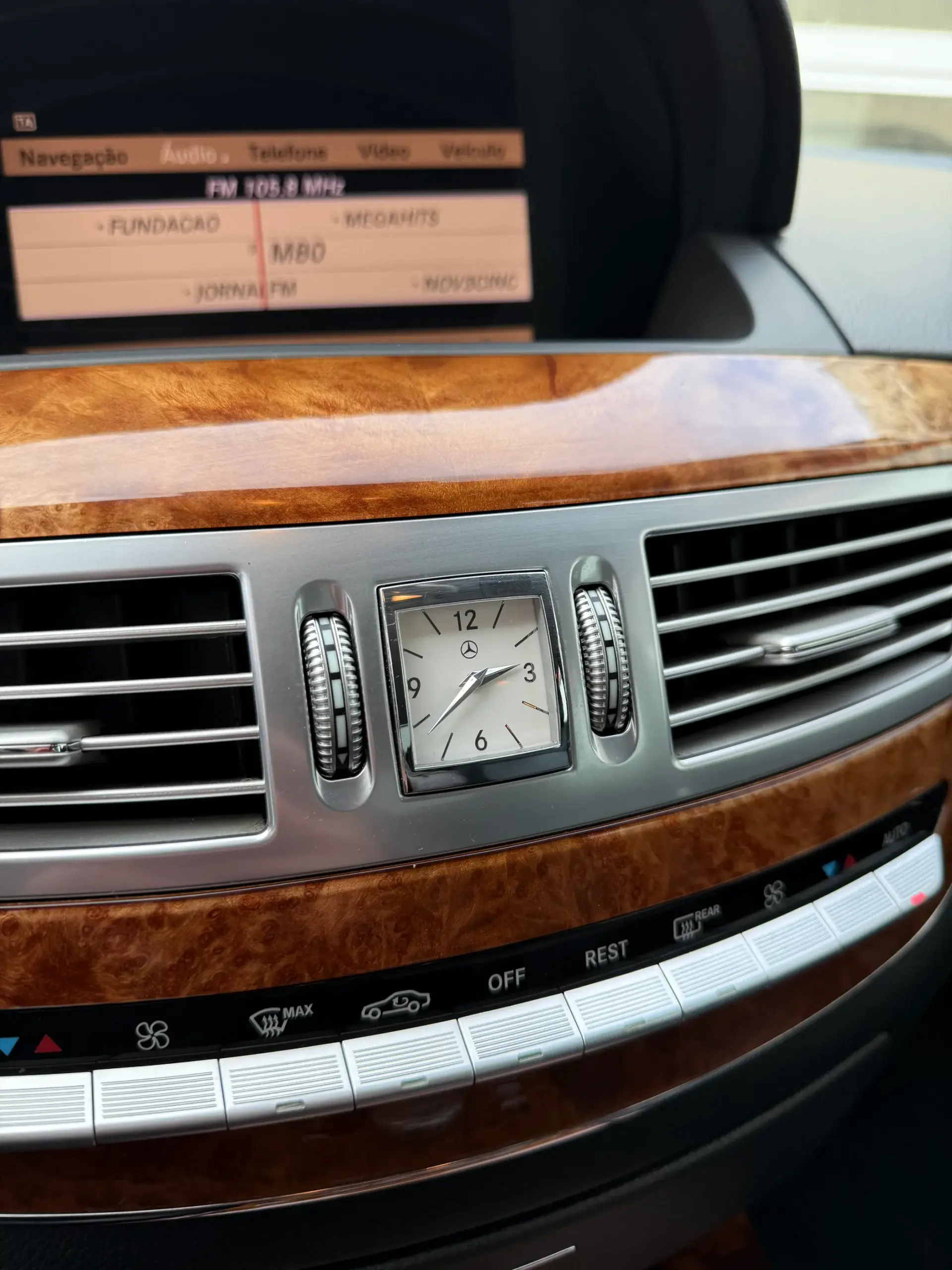 Mercedes-Benz S 350 BlueTEC 4-Matic 22