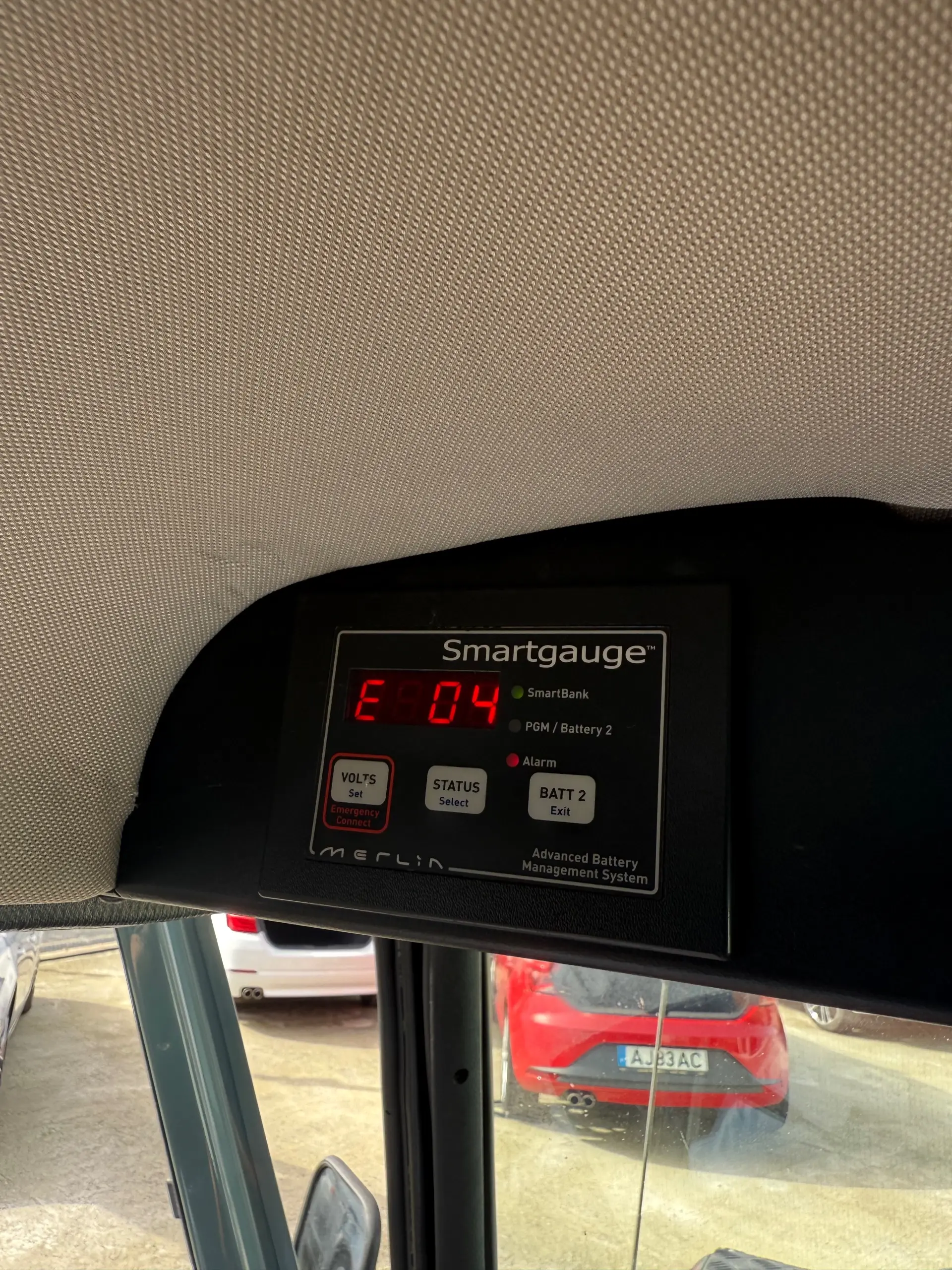 Land Rover Defender 14