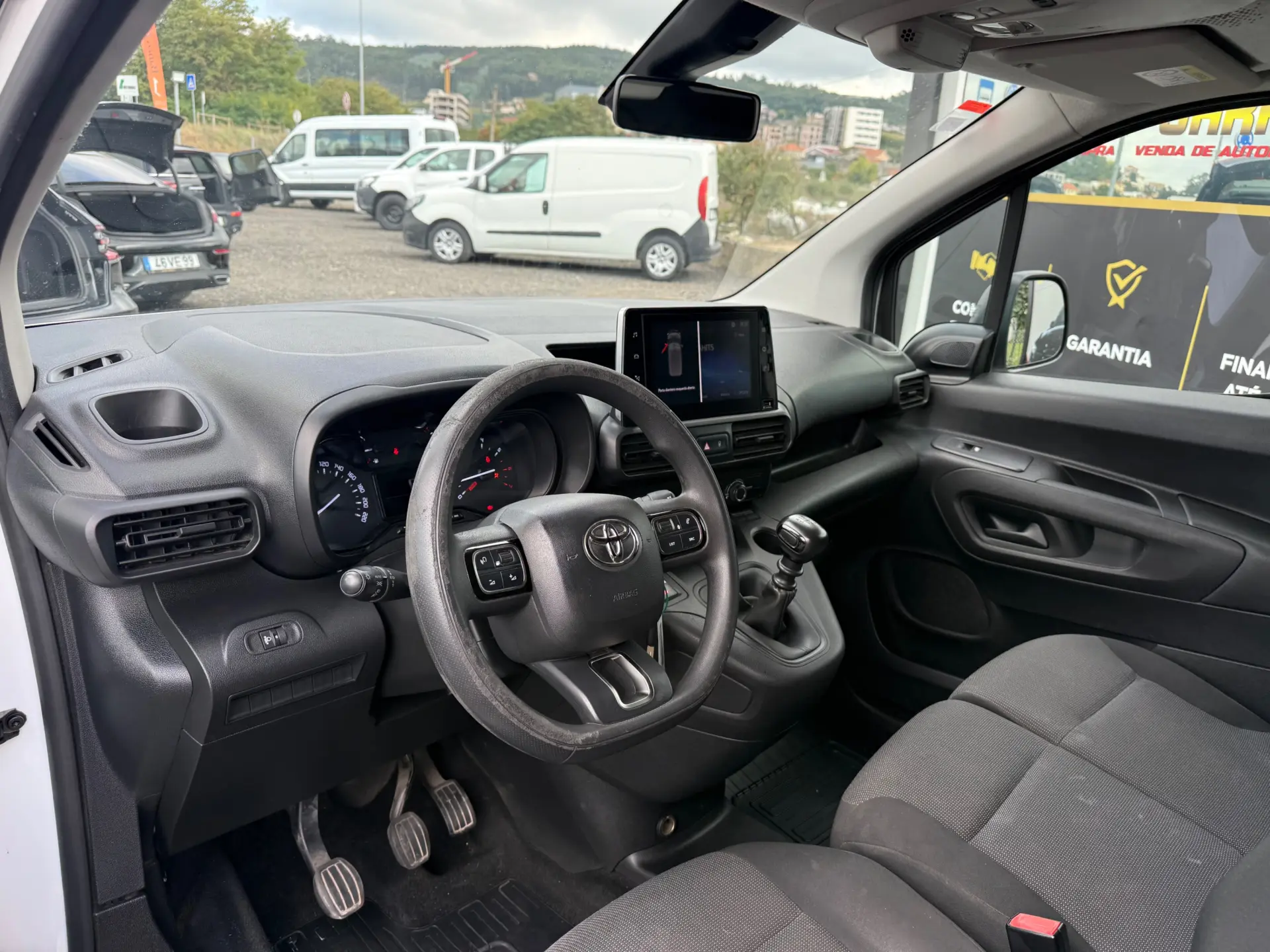 Toyota Proace ProAce City 18