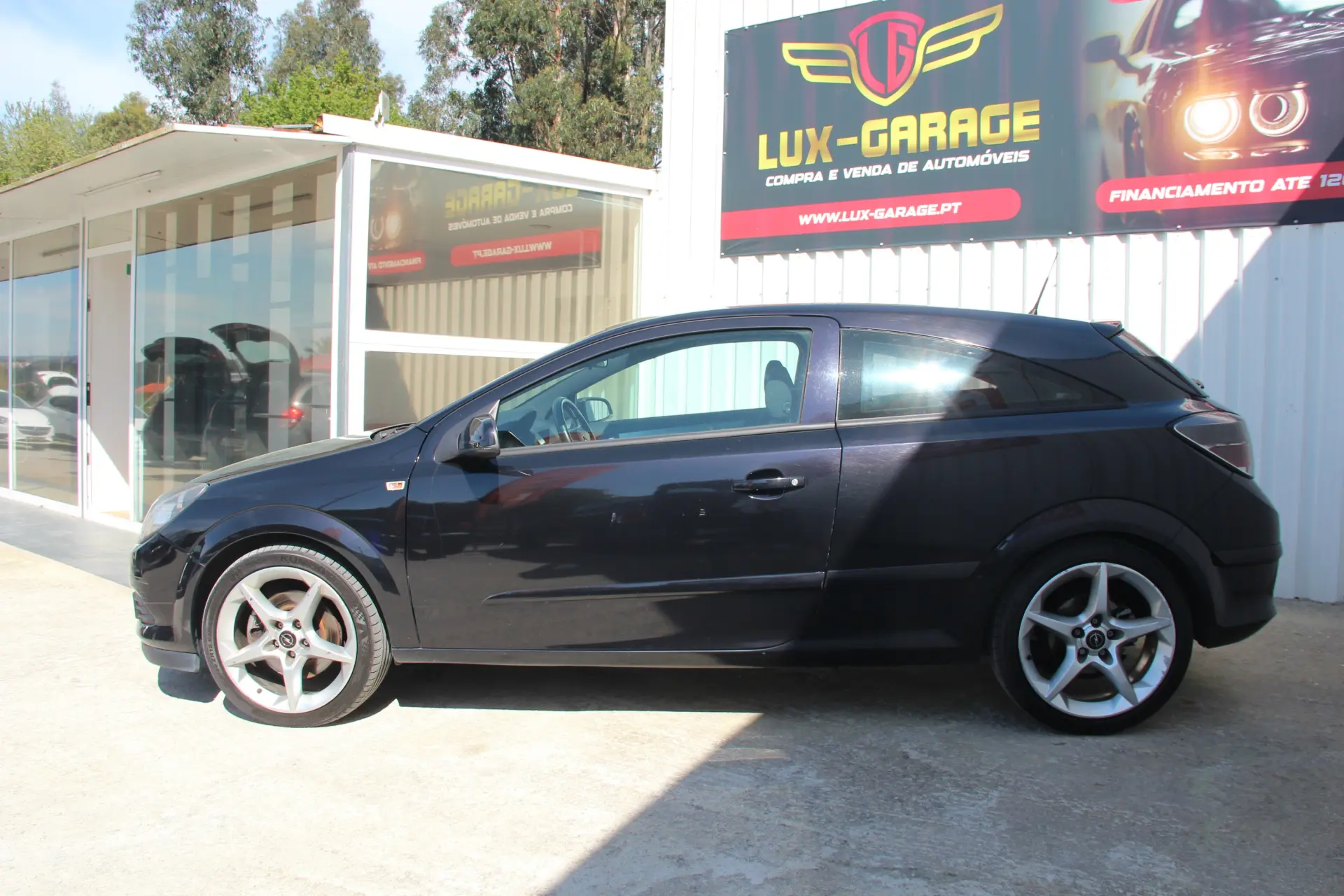 Opel Astra GTC 1.9 CDTI 3