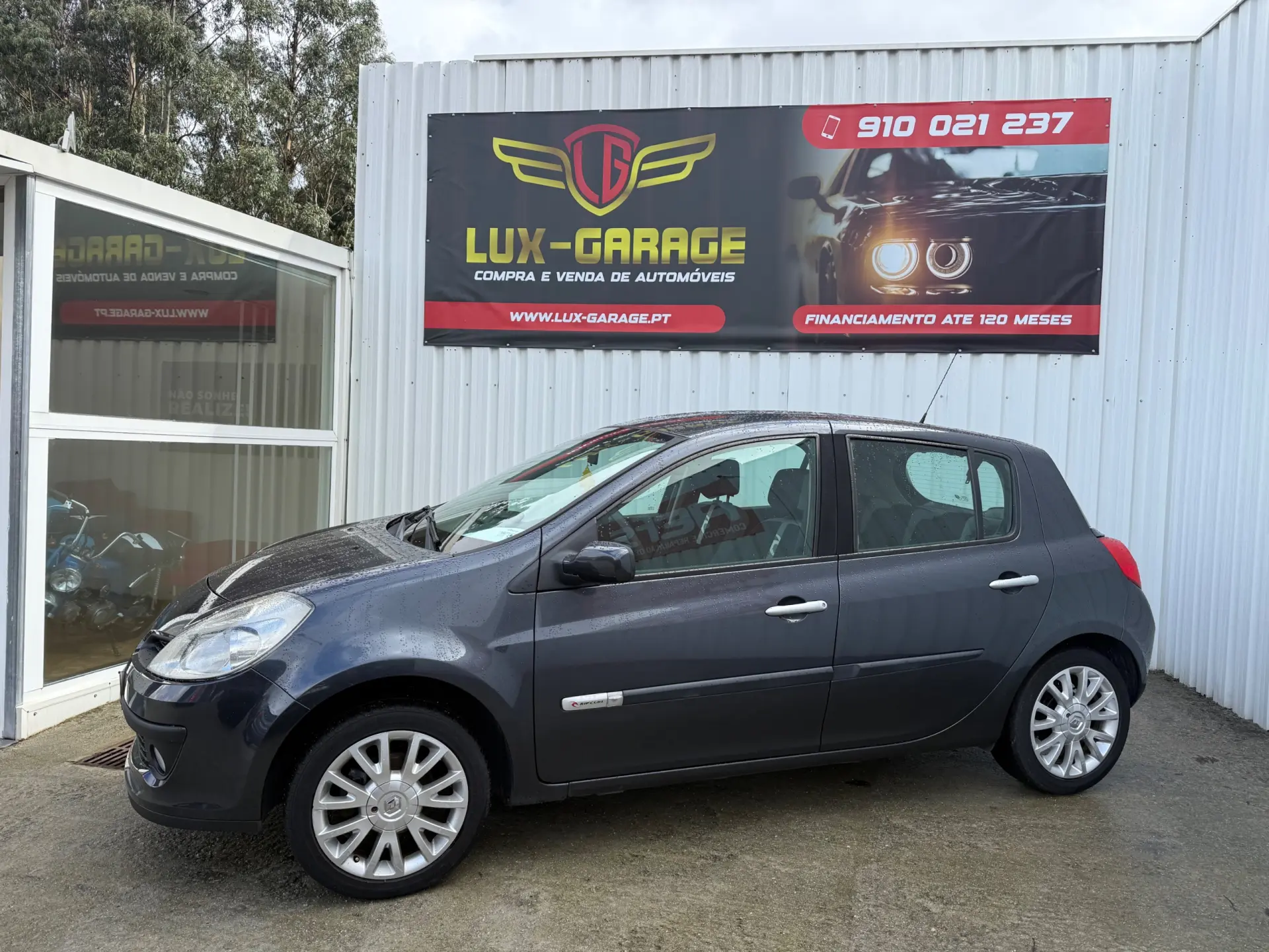 Renault Clio 1.2 16V Rip Curl 2