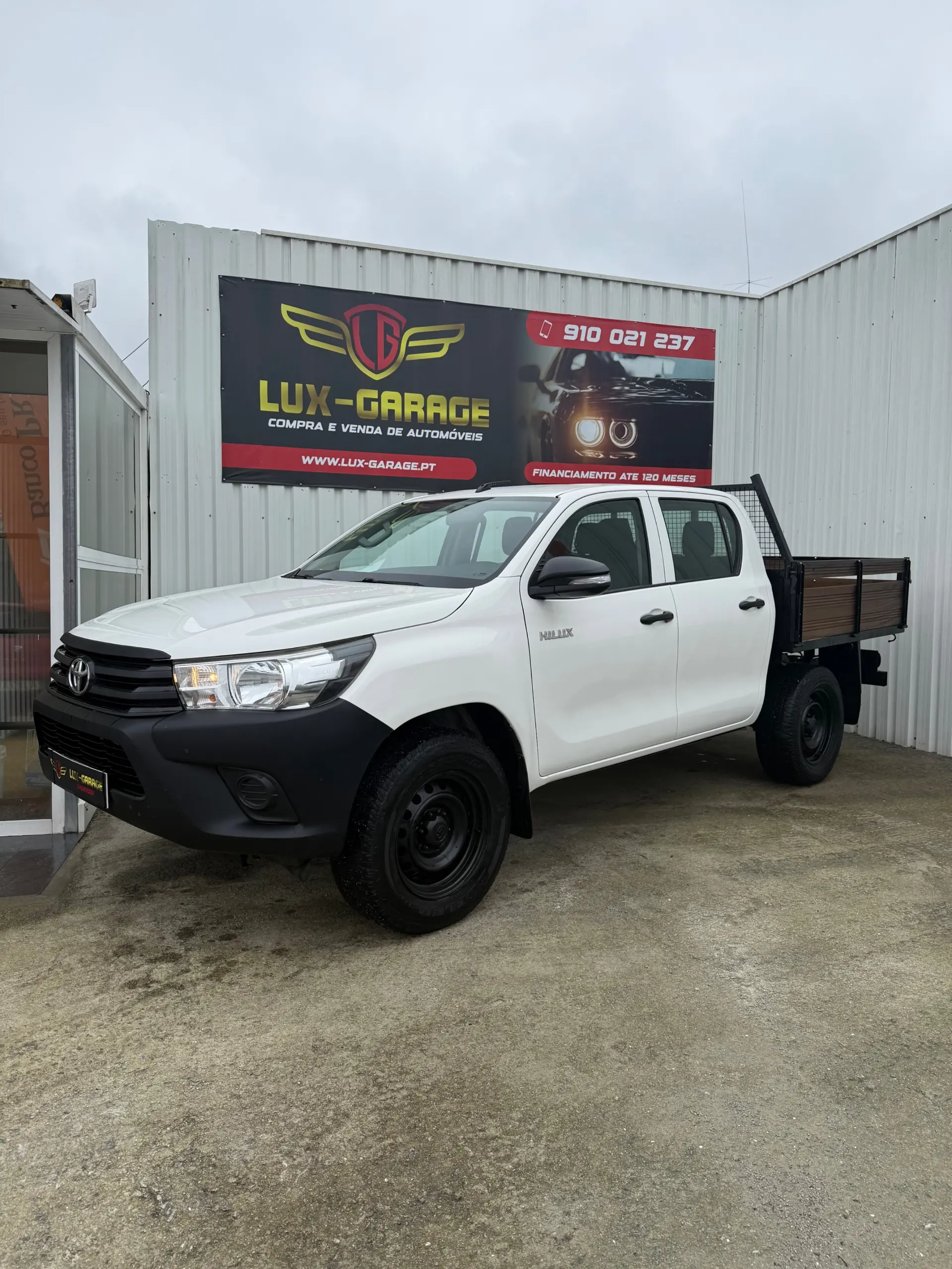 Toyota Hilux 2.4 D-4D 4WD CD CH 2