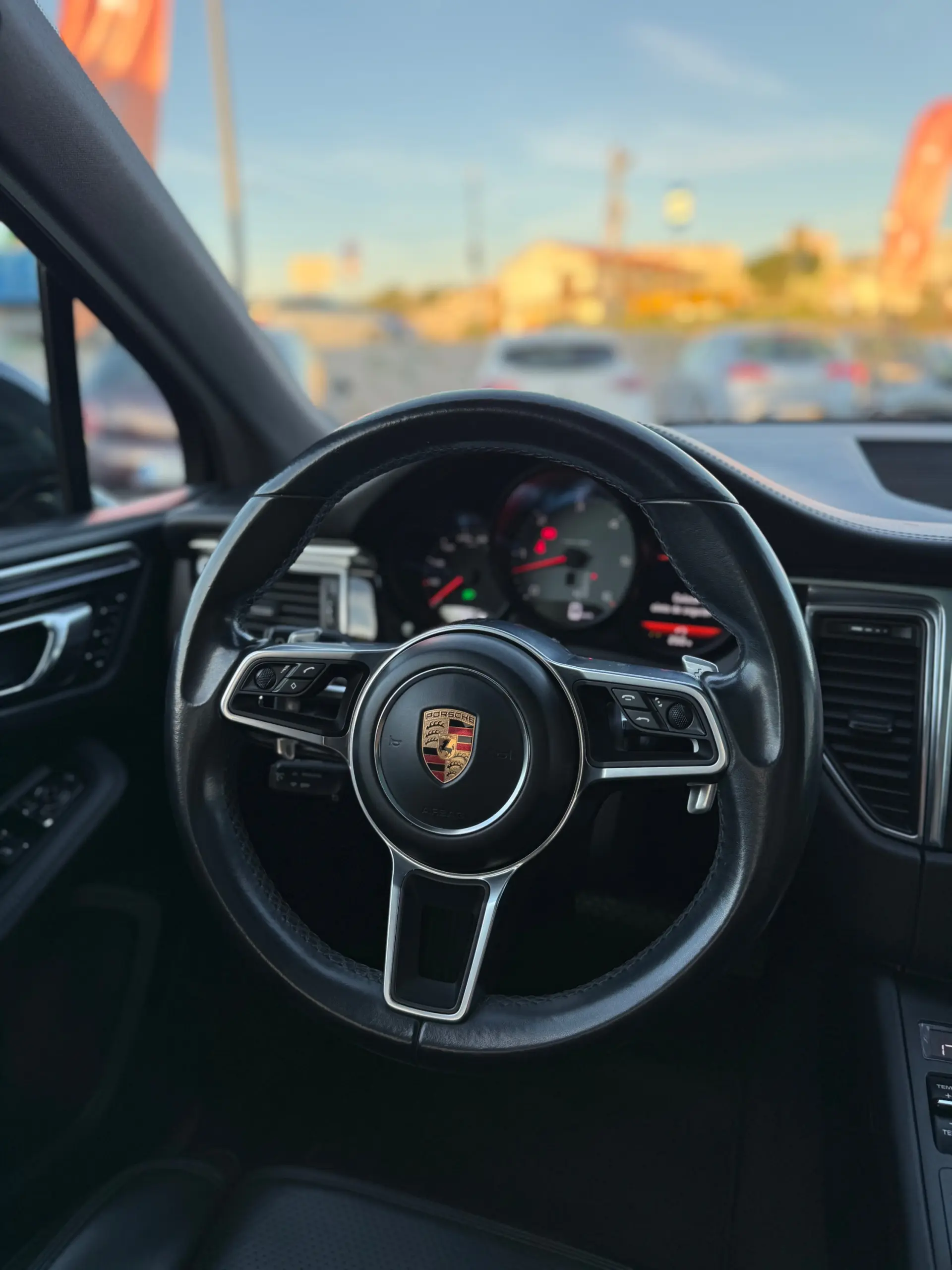 Porsche Macan S 22