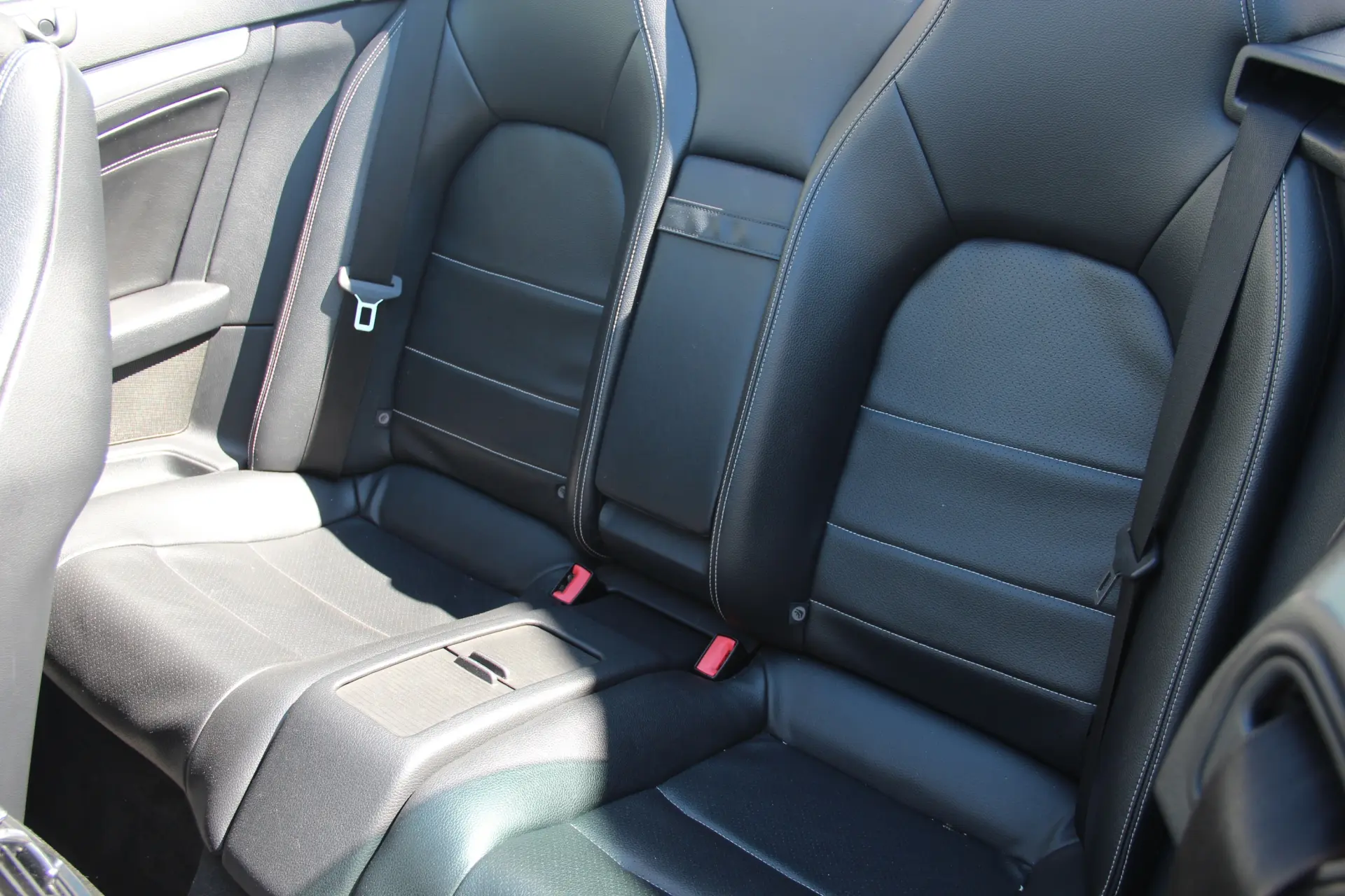 Mercedes-Benz E 250 BlueTEC Auto 23