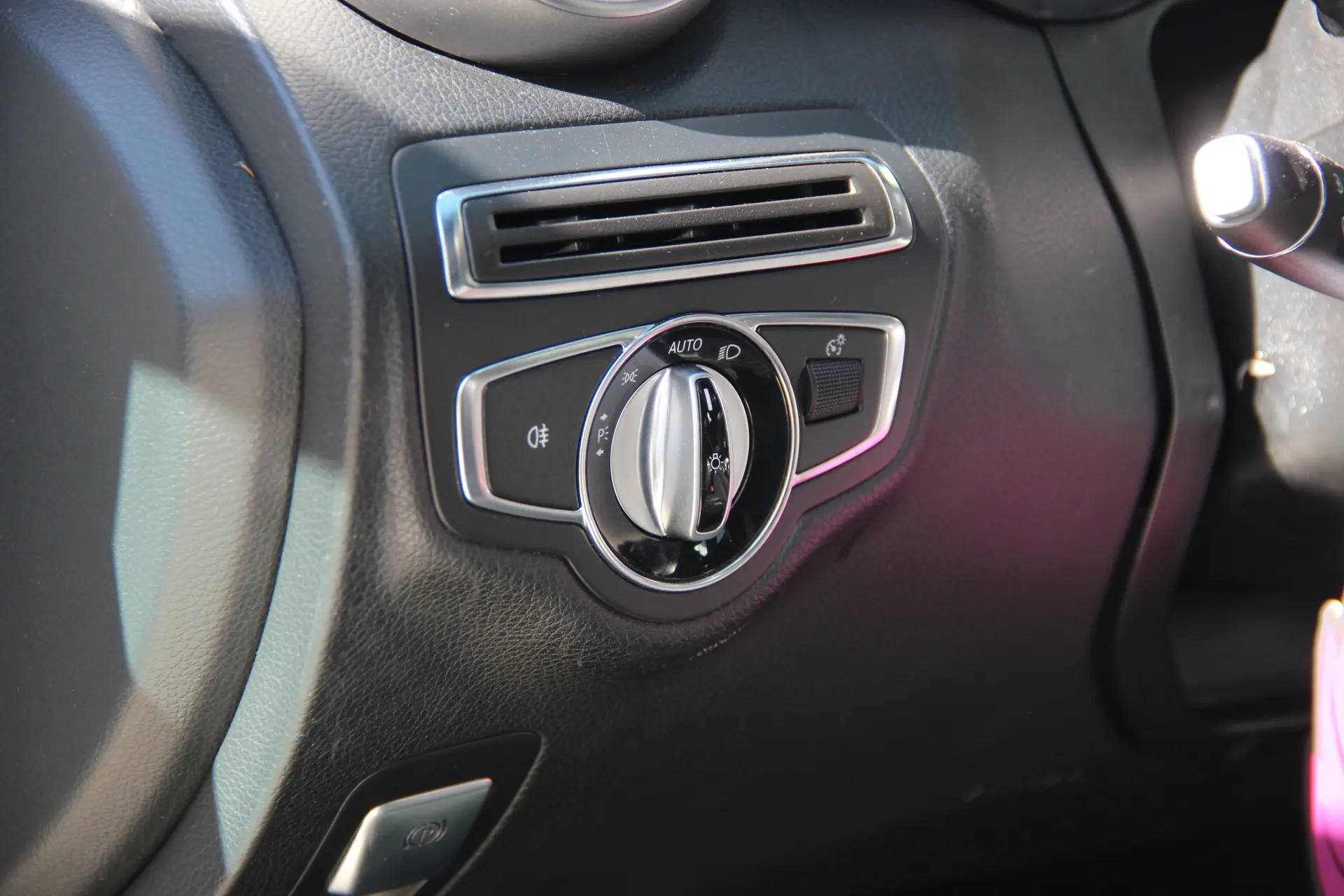 Mercedes-Benz C 220 d 4Matic Station 9G-TRONIC AMG Line 15