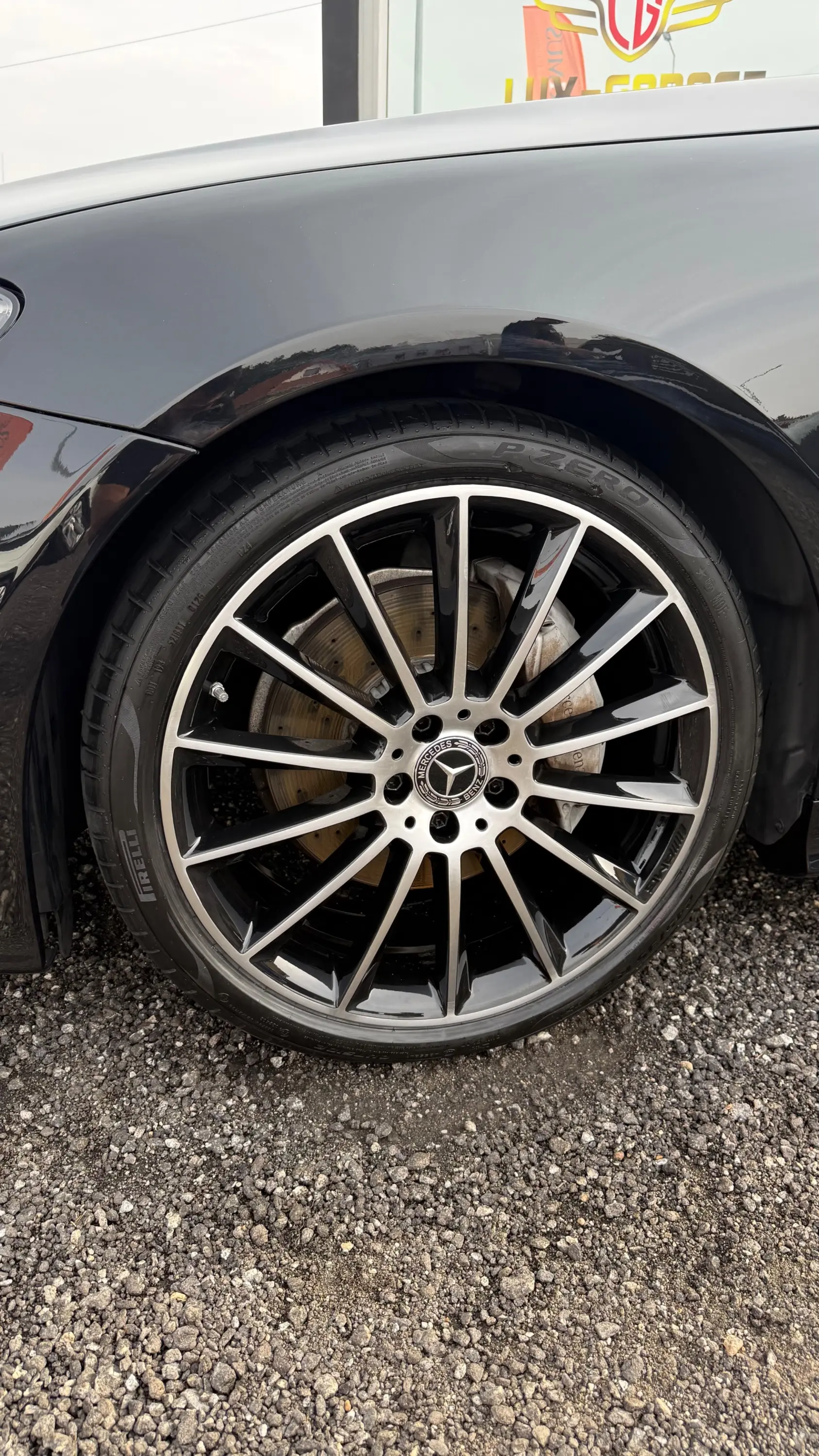 Mercedes-Benz E 220 d AMG Line 9