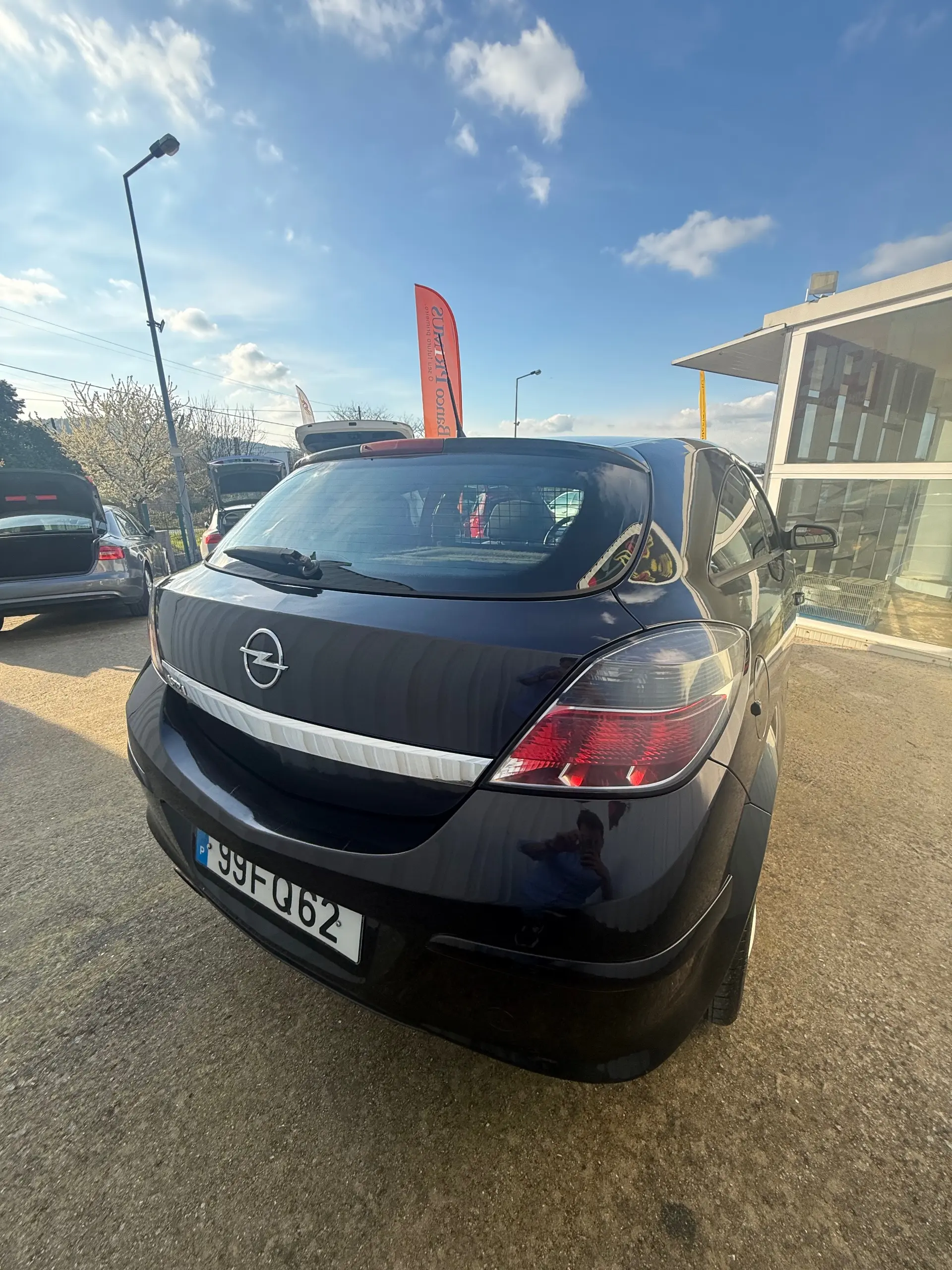 Opel Astra GTC 1.9 CDTI 9